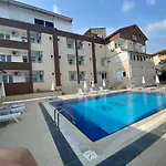 Elvin Hotel Side